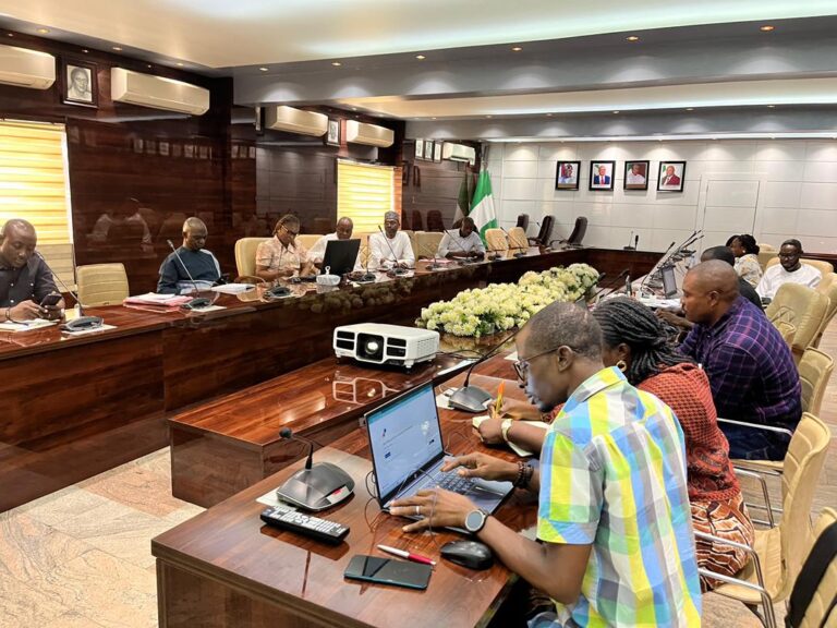 Hands on Training of PMS, uploading contracts and appraisals at Federal Ministry of Works